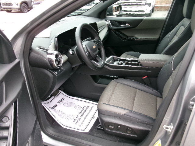 Used 2026 Chevrolet Equinox LT w/ Convenience Package II FWD image 19