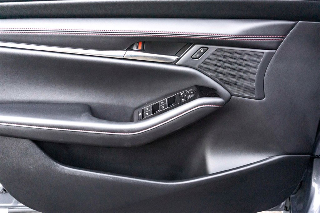 Used 2025 MAZDA MAZDA3 s image 10