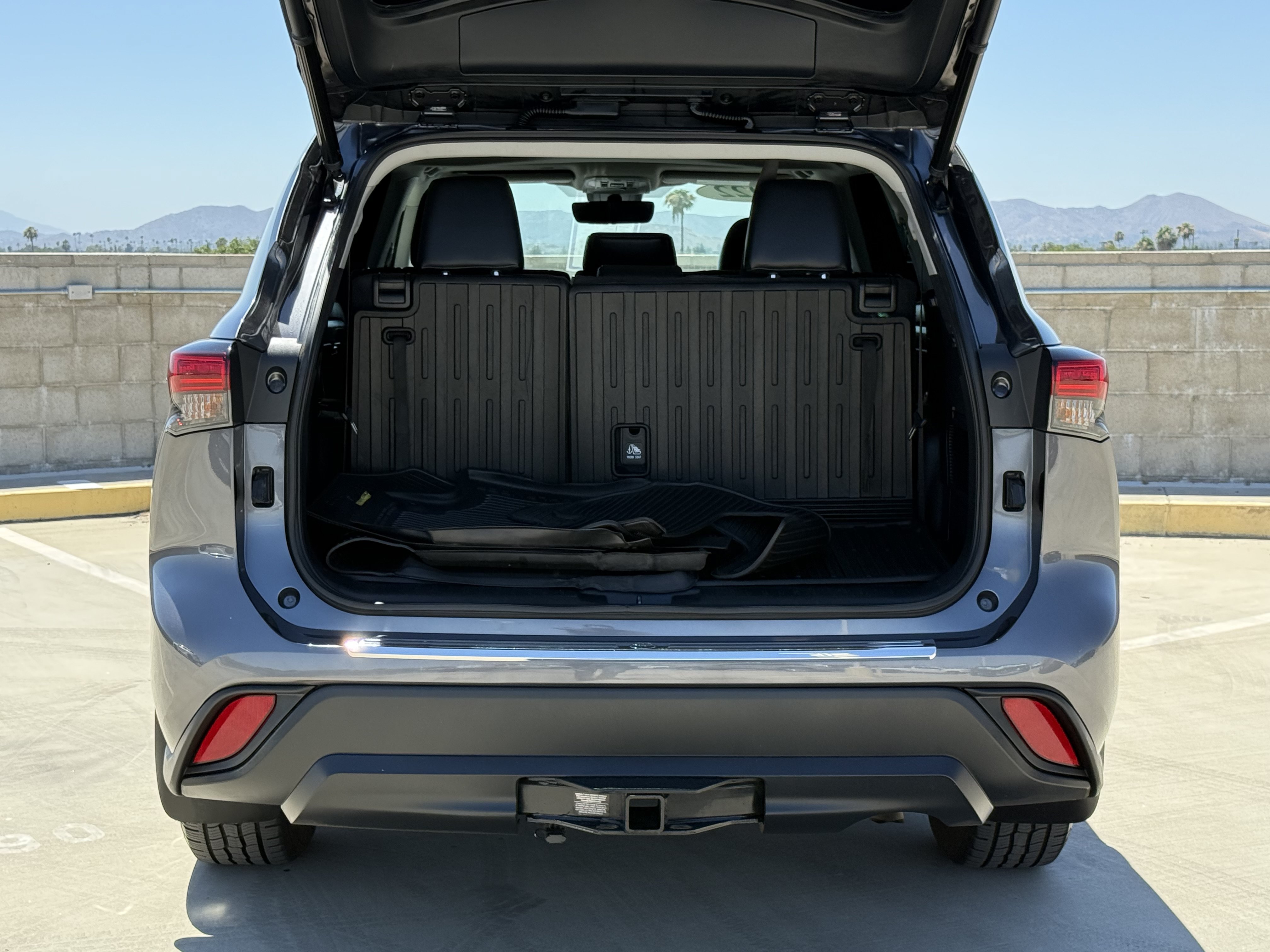 Used 2022 Toyota Highlander XLE FWD image 15