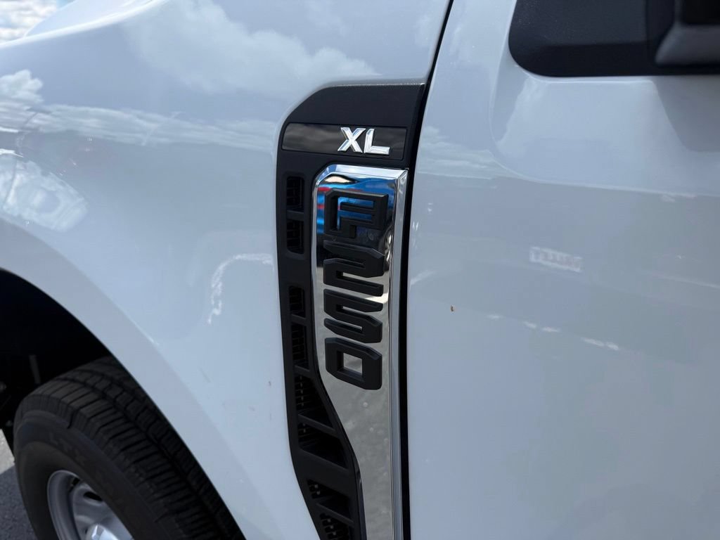 New 2026 Ford F250 XL AWD/4WD image 13