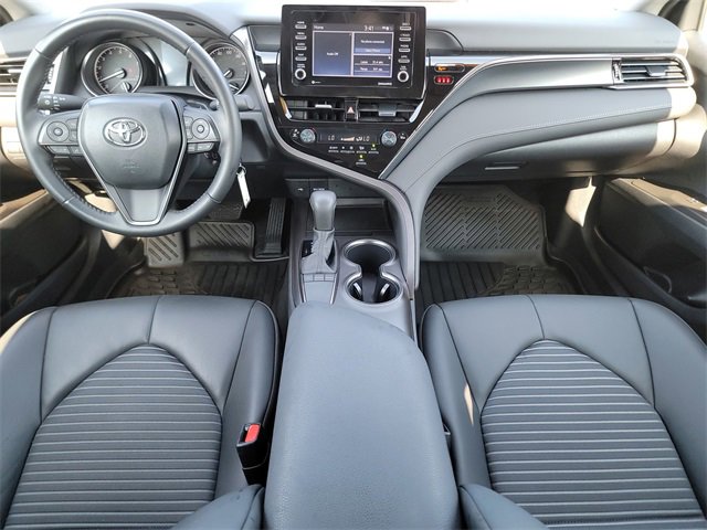 Used 2024 Toyota Camry SE image 21
