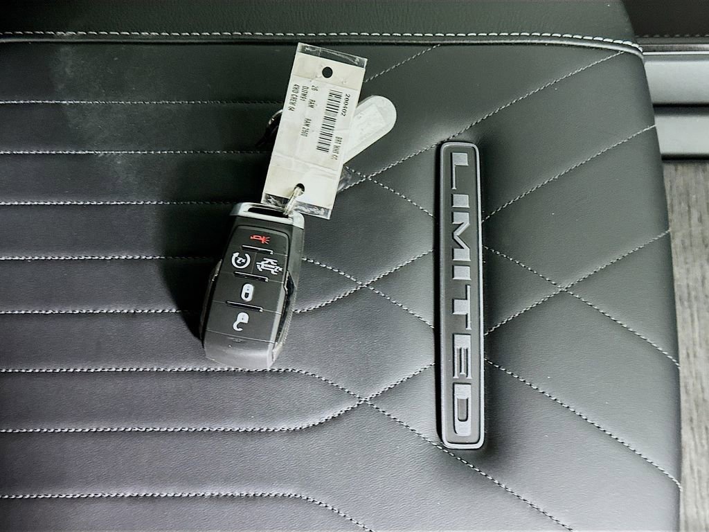 New 2026 RAM 2500 Limited w/ Towing Technology Group image 20