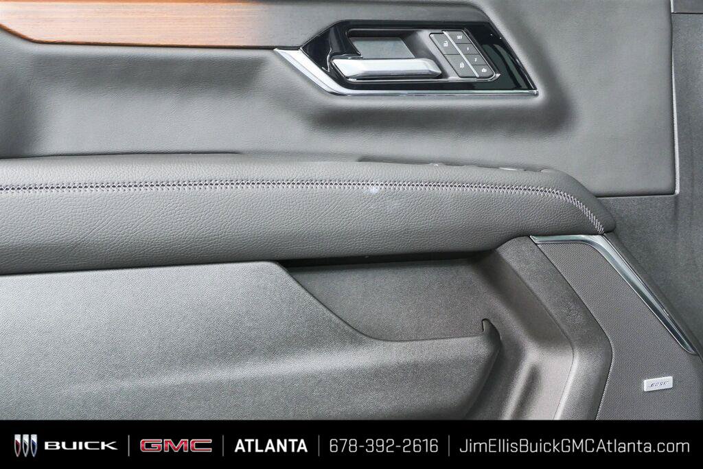 New 2027 GMC Yukon Denali w/ Denali Reserve Package AWD/4WD image 6