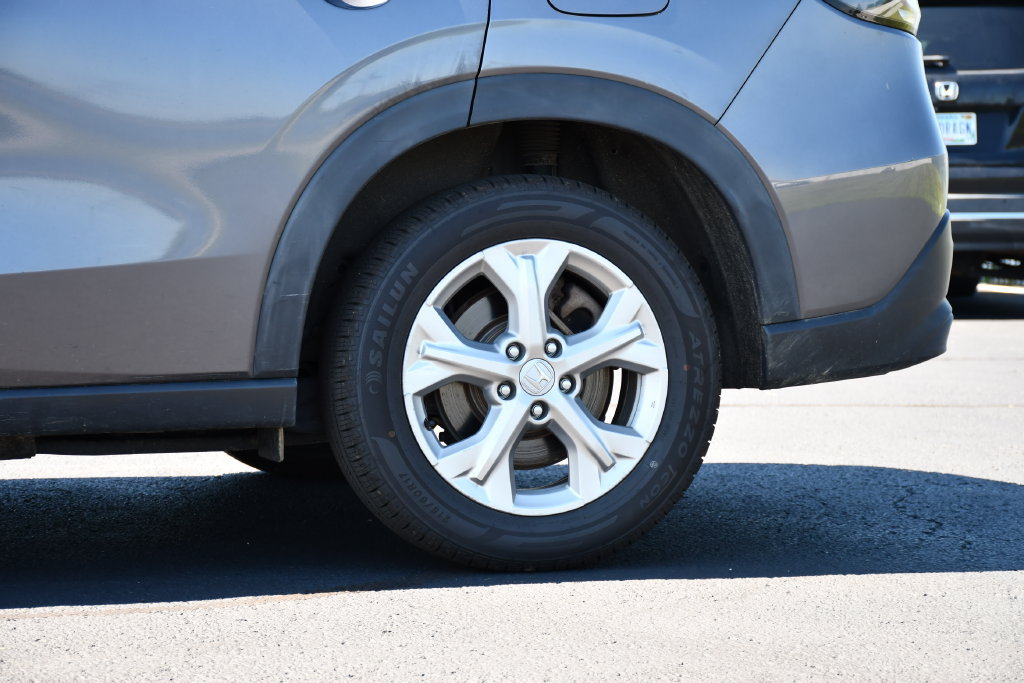 Used 2024 Honda HR-V LX image 11
