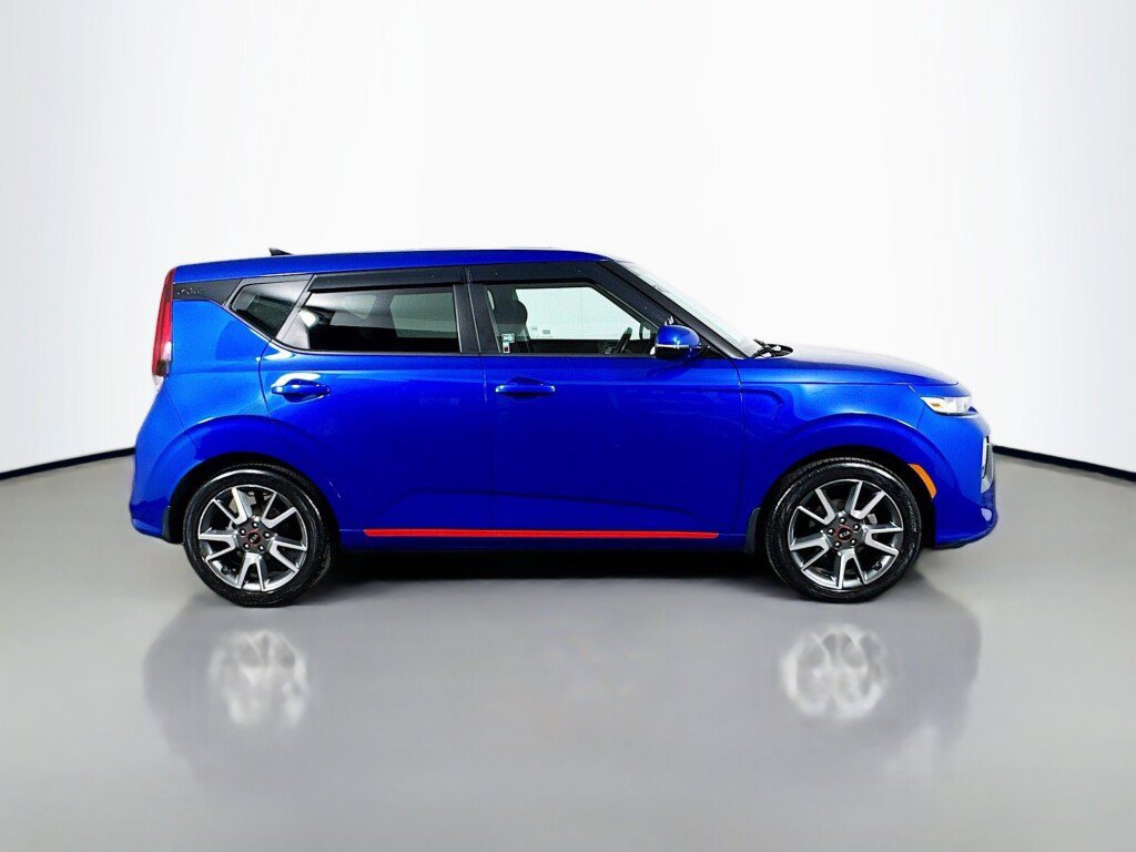 Used 2020 Kia Soul GT-Line FWD image 6