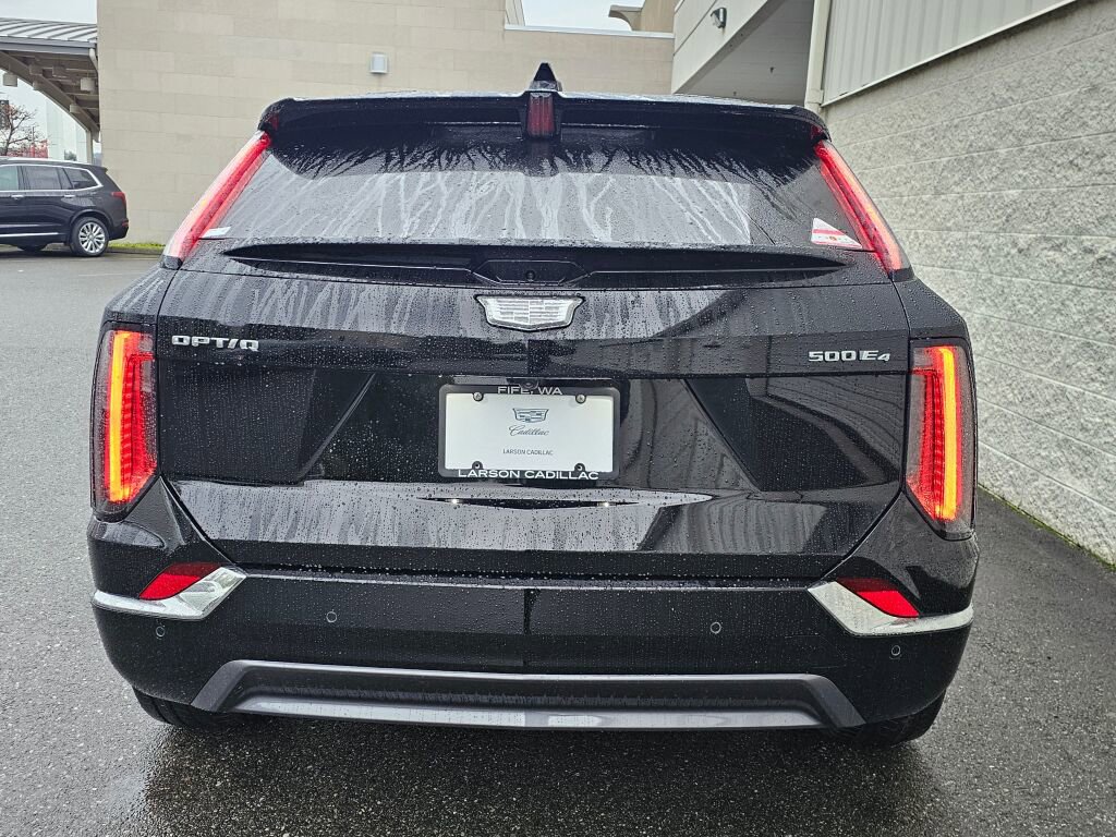 New 2026 Cadillac Optiq Luxury 2 image 6