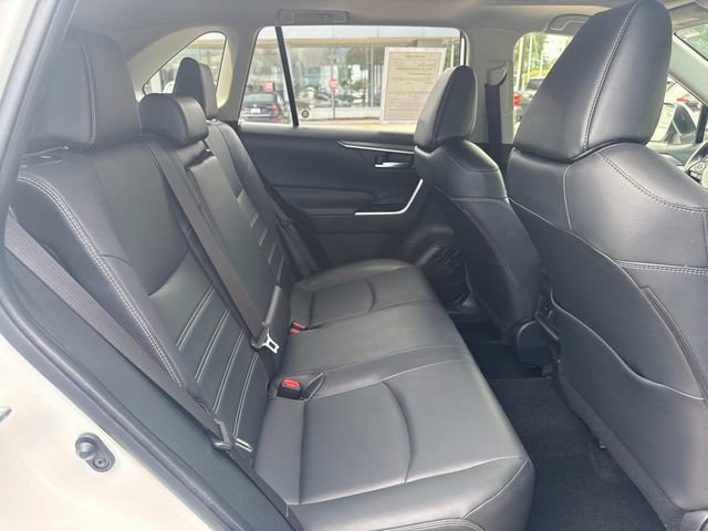 Used 2020 Toyota RAV4 XLE Premium FWD image 13