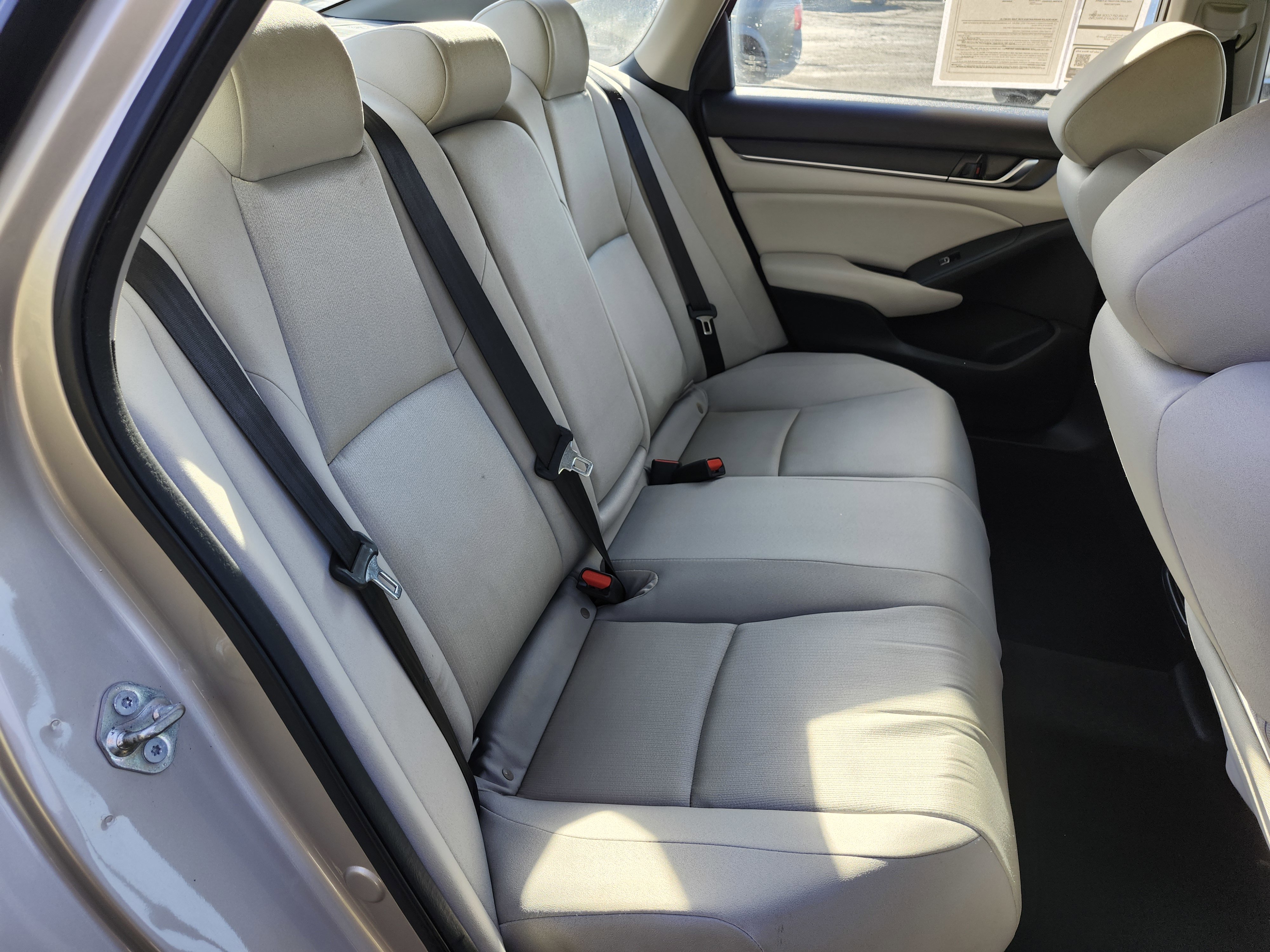 Used 2018 Honda Accord LX image 18