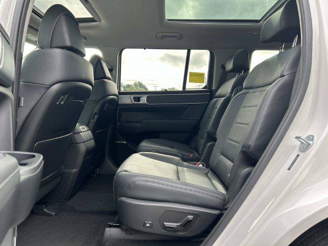 New 2027 Hyundai Santa Fe Limited AWD/4WD image 5