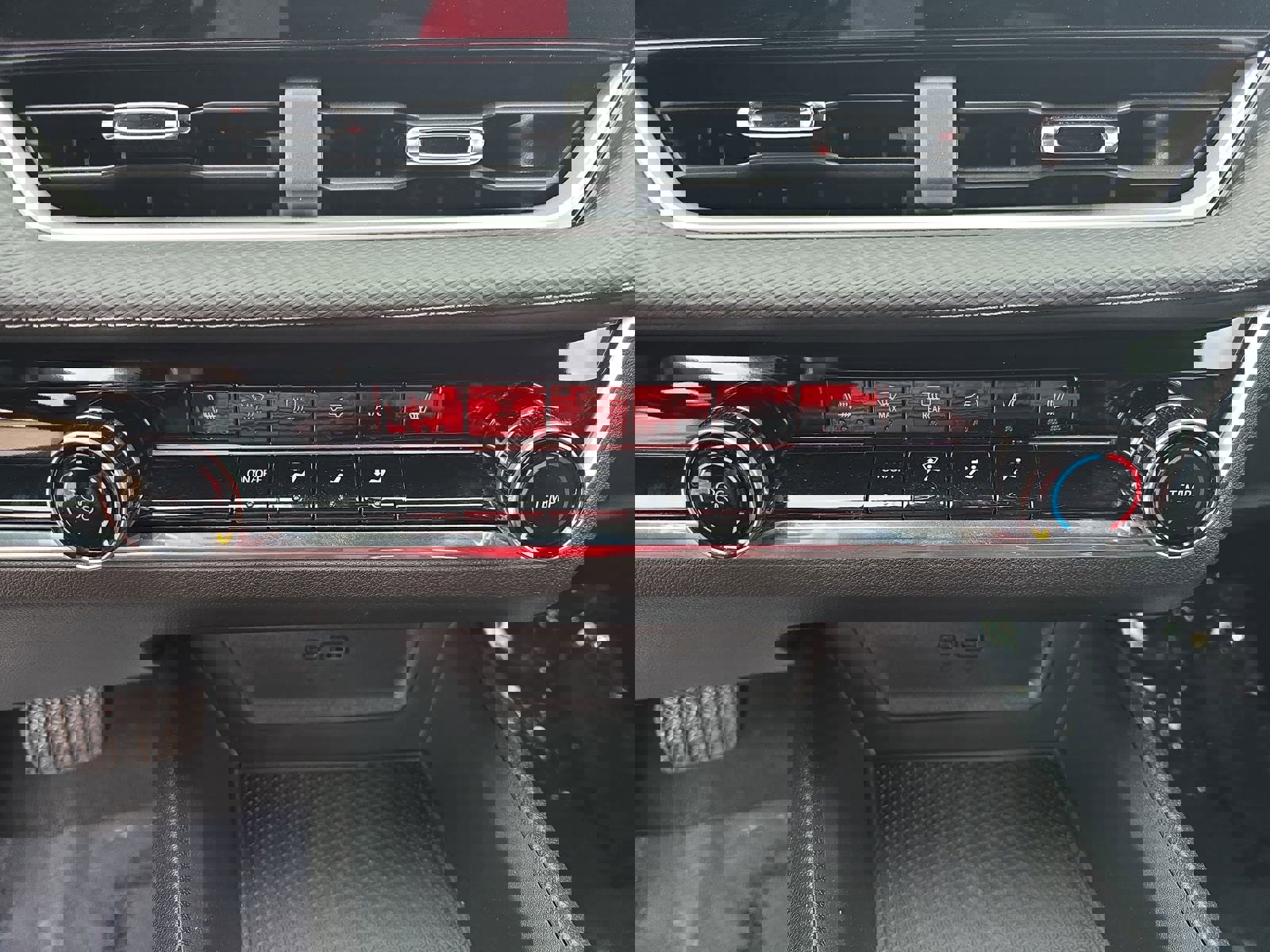 Used 2025 Chevrolet Equinox LT image 22