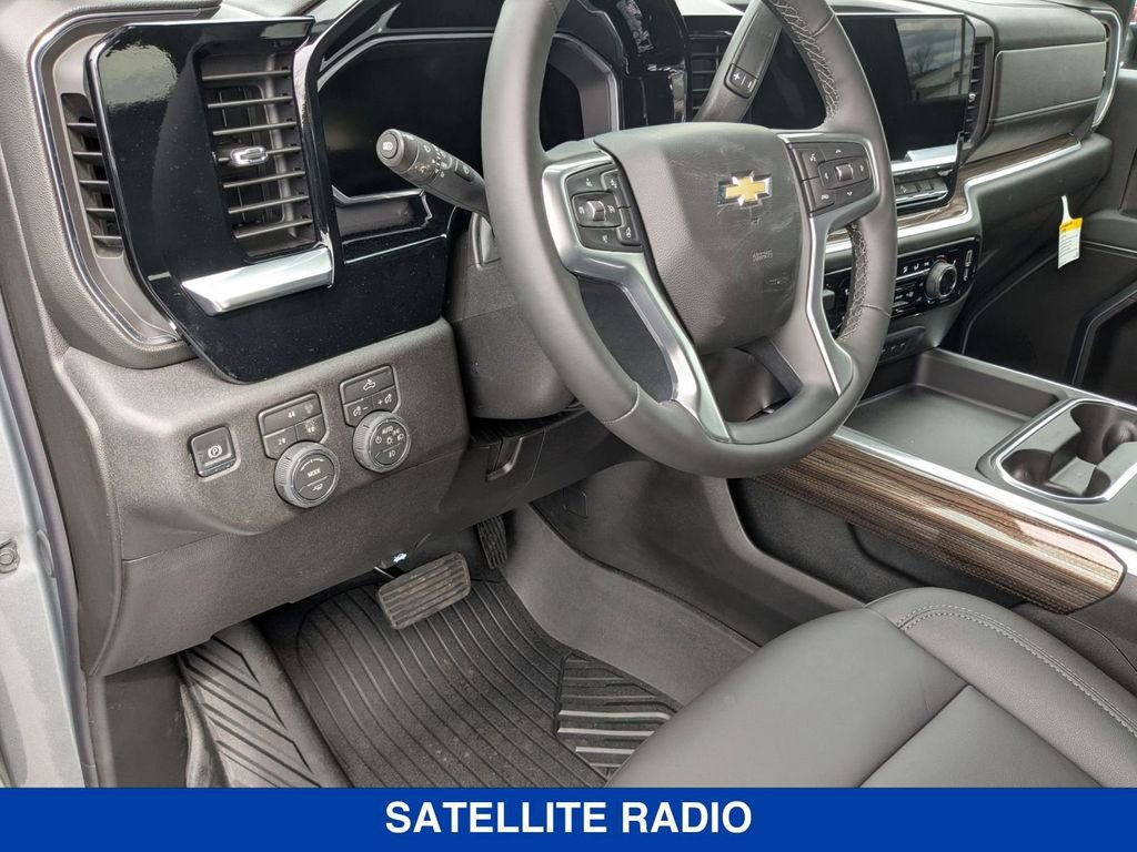 New 2026 Chevrolet Silverado 3500 LT AWD/4WD image 15