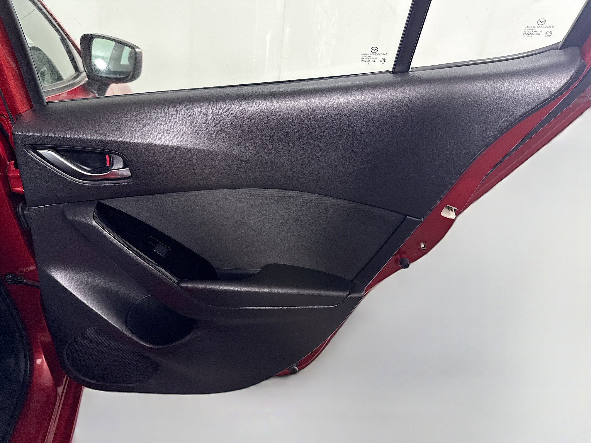 Used 2017 MAZDA MAZDA3 Sport image 28