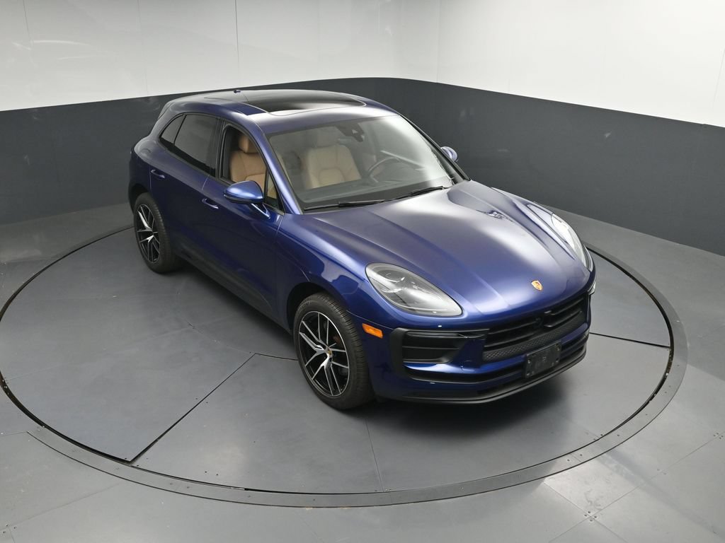 Certified 2023 Porsche Macan AWD/4WD image 40