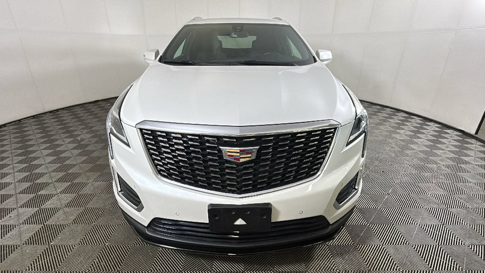 Used 2023 Cadillac XT5 Luxury FWD image 8