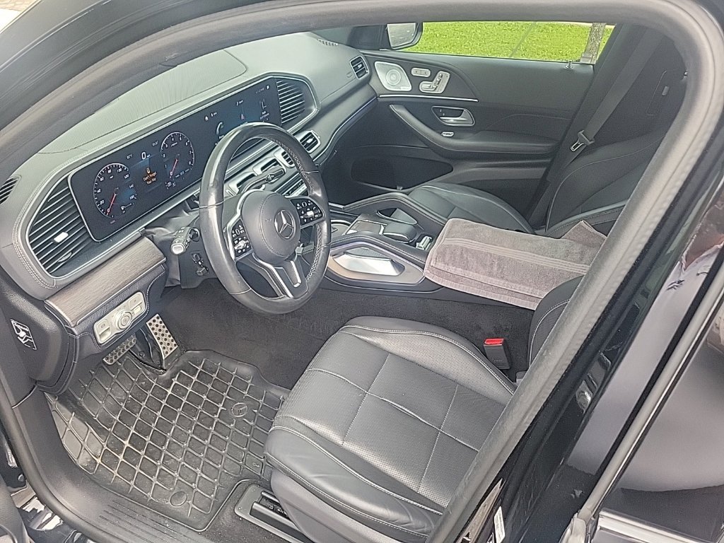 Used 2020 Mercedes-Benz GLS 580 4MATIC image 5