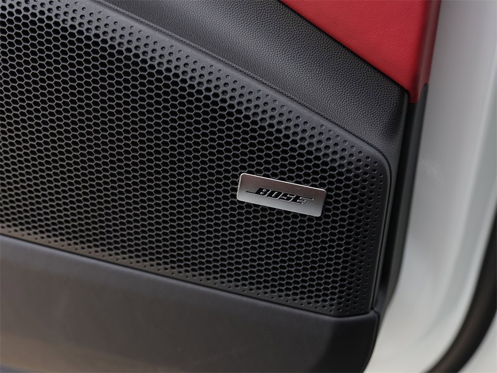 New 2025 Porsche Macan Turbo Electric image 31