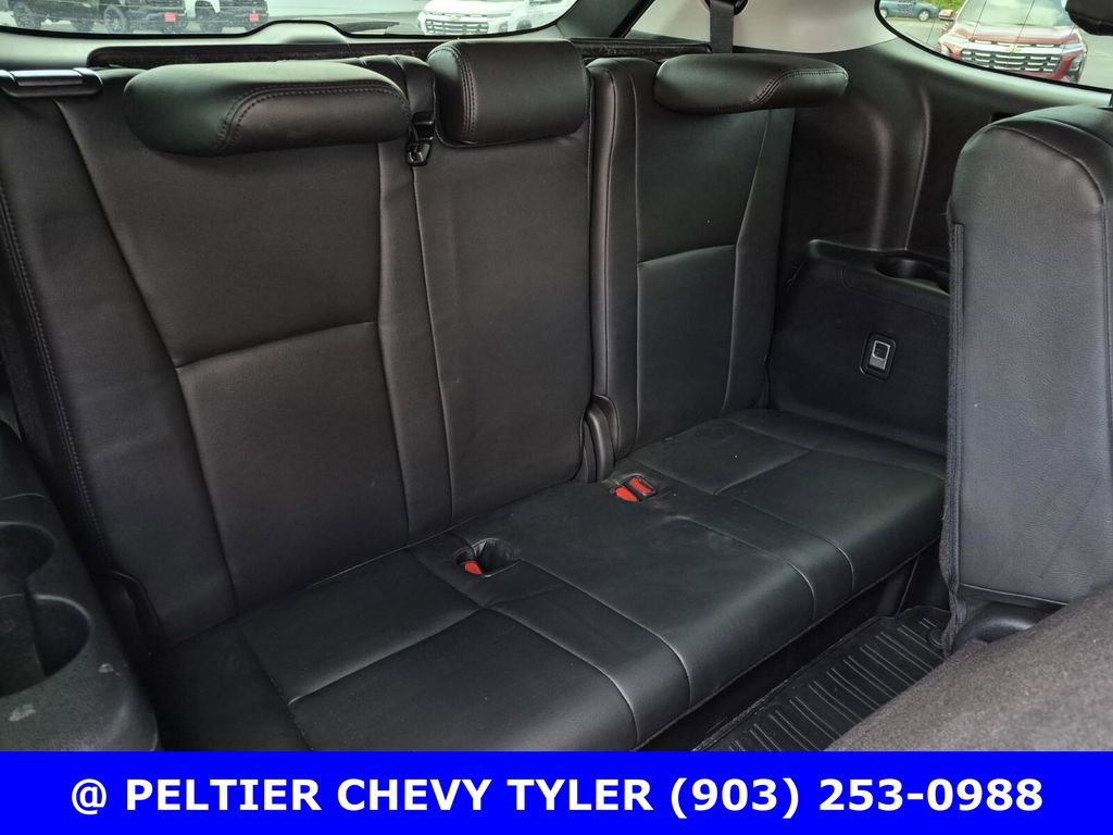 Used 2023 Toyota Highlander LE FWD image 15