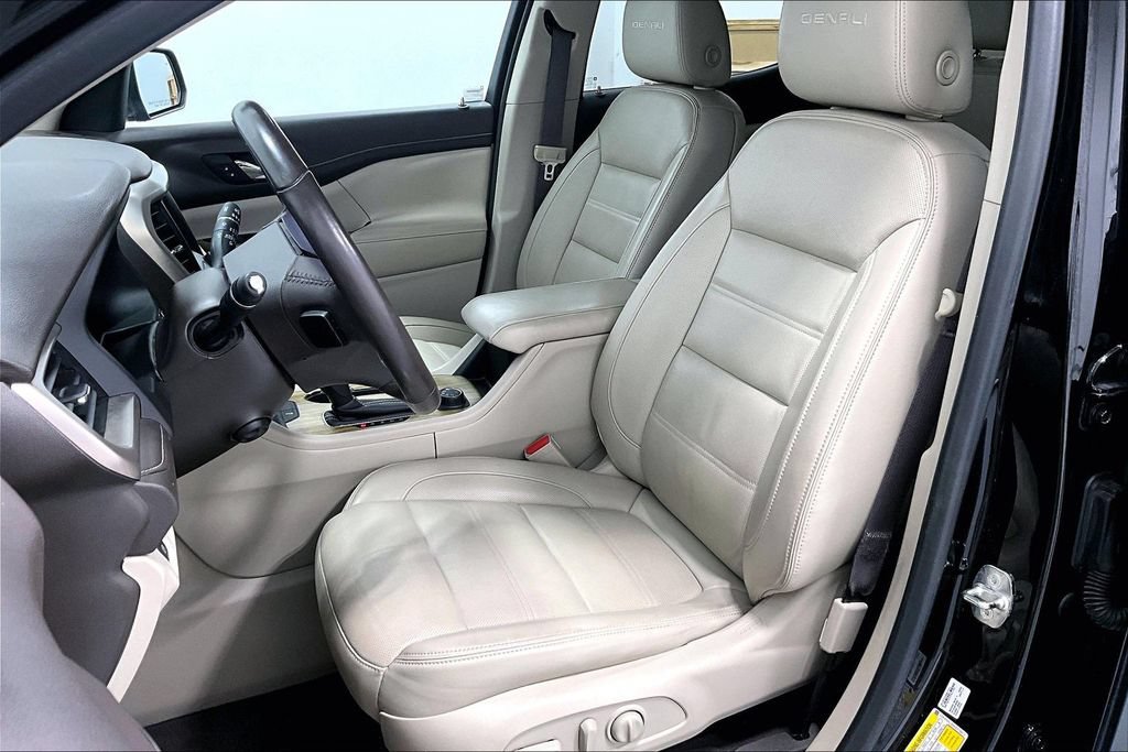 Used 2019 GMC Acadia Denali AWD/4WD image 30