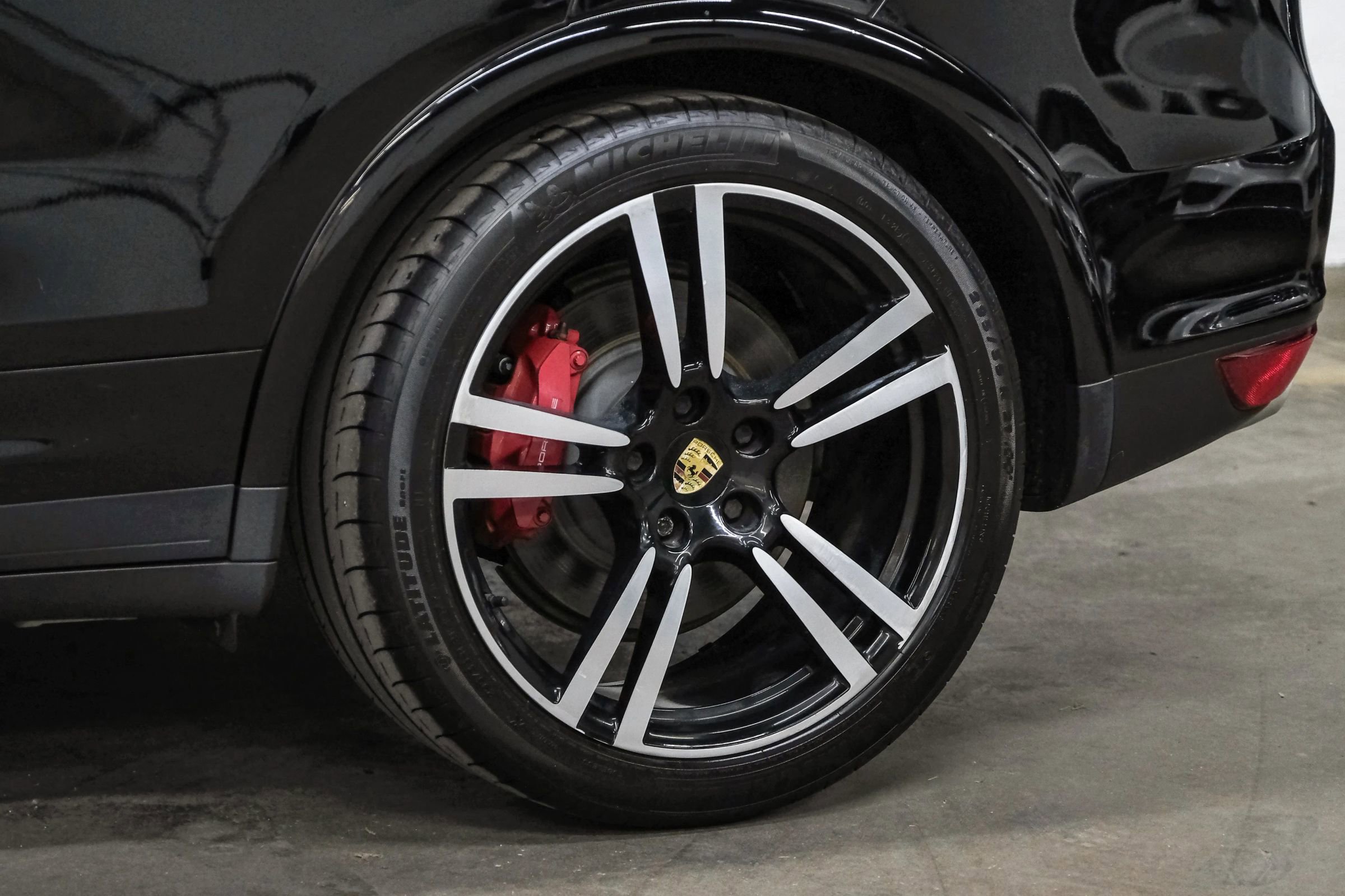 Used 2014 Porsche Cayenne Turbo S AWD/4WD image 61