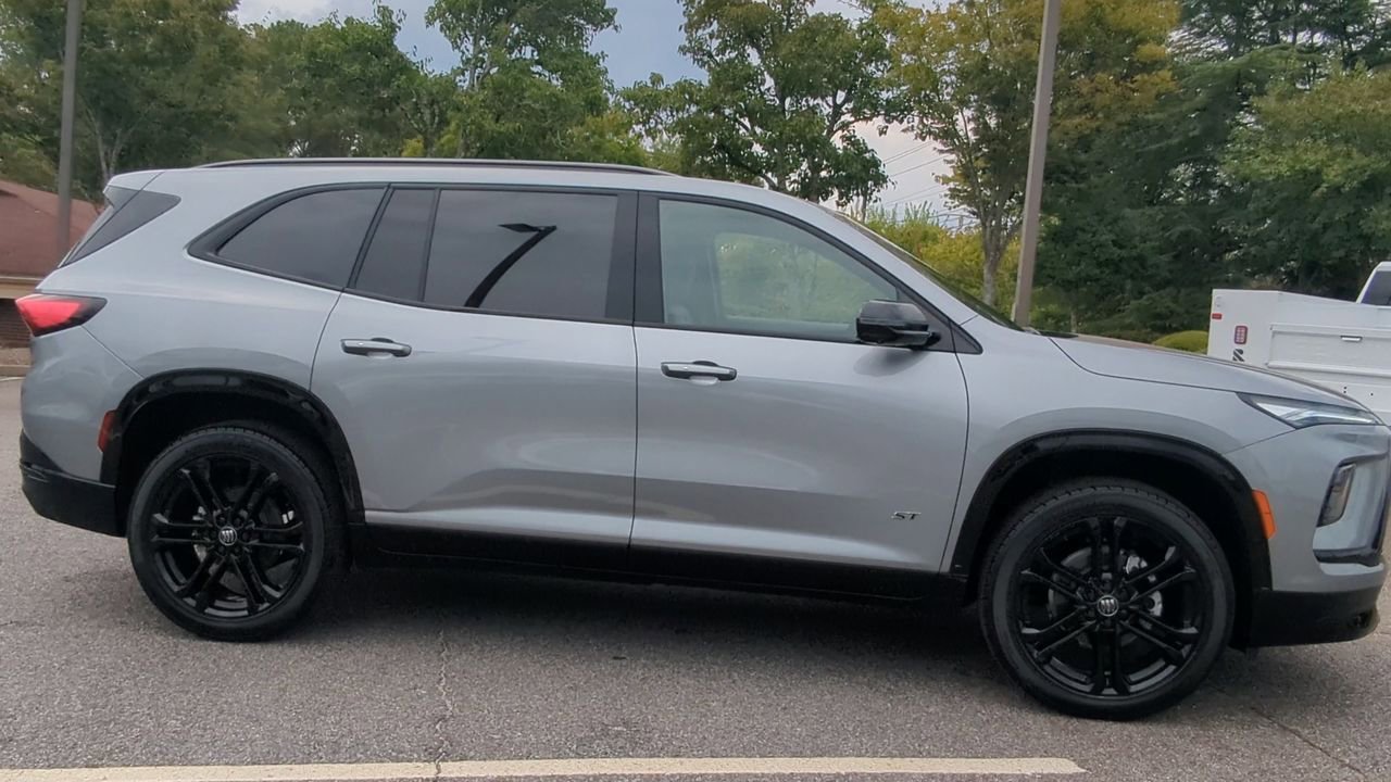 New 2026 Buick Enclave Sport Touring w/ Power Package image 9