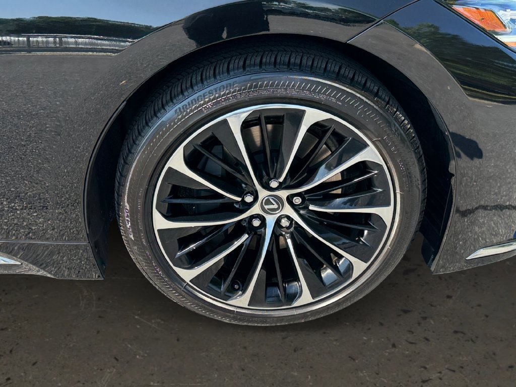 Certified 2023 Lexus LS 500 AWD w/ Luxury Package image 27