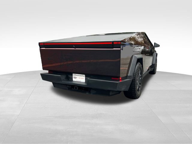 Used 2024 Tesla Cybertruck AWD Crew Cab image 5
