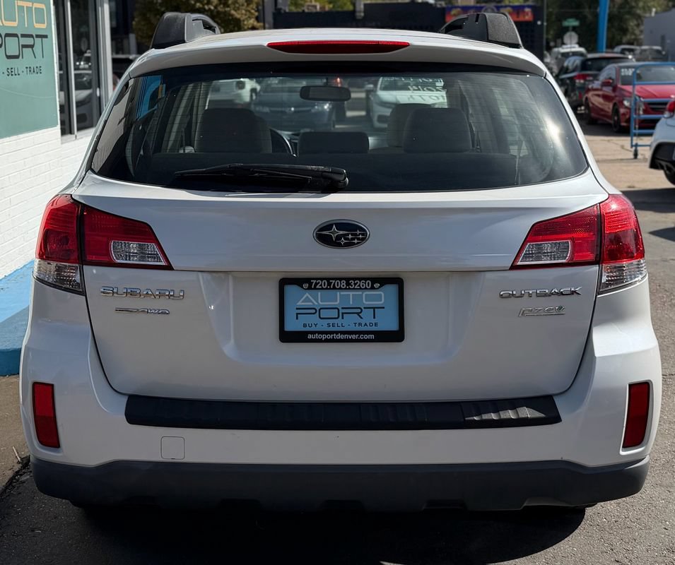 Used 2014 Subaru Outback 2.5i AWD/4WD image 4