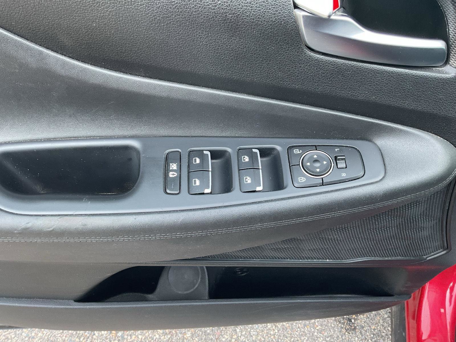 Used 2020 Hyundai Santa Fe SEL image 10