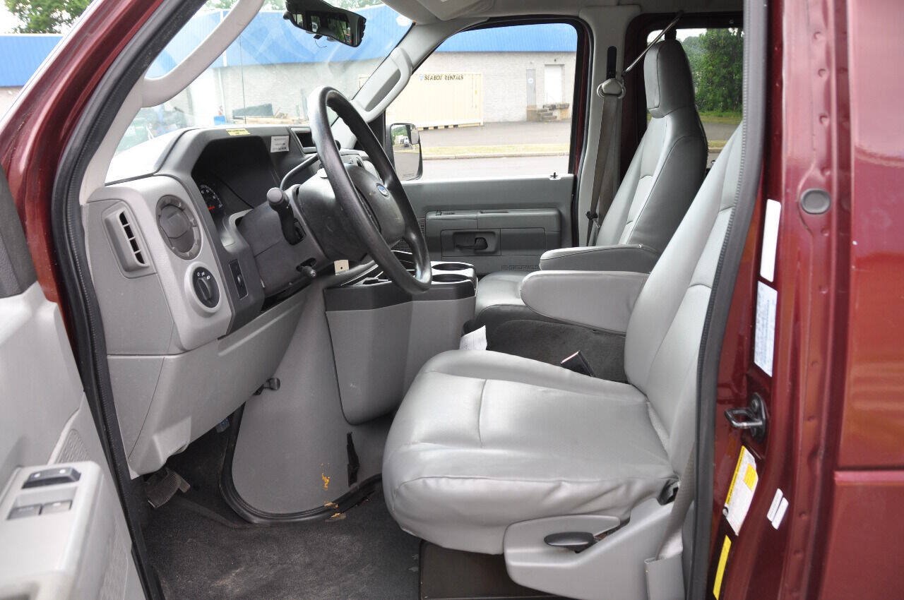 Used 2010 Ford E-350 and Econoline 350 XL RWD image 21