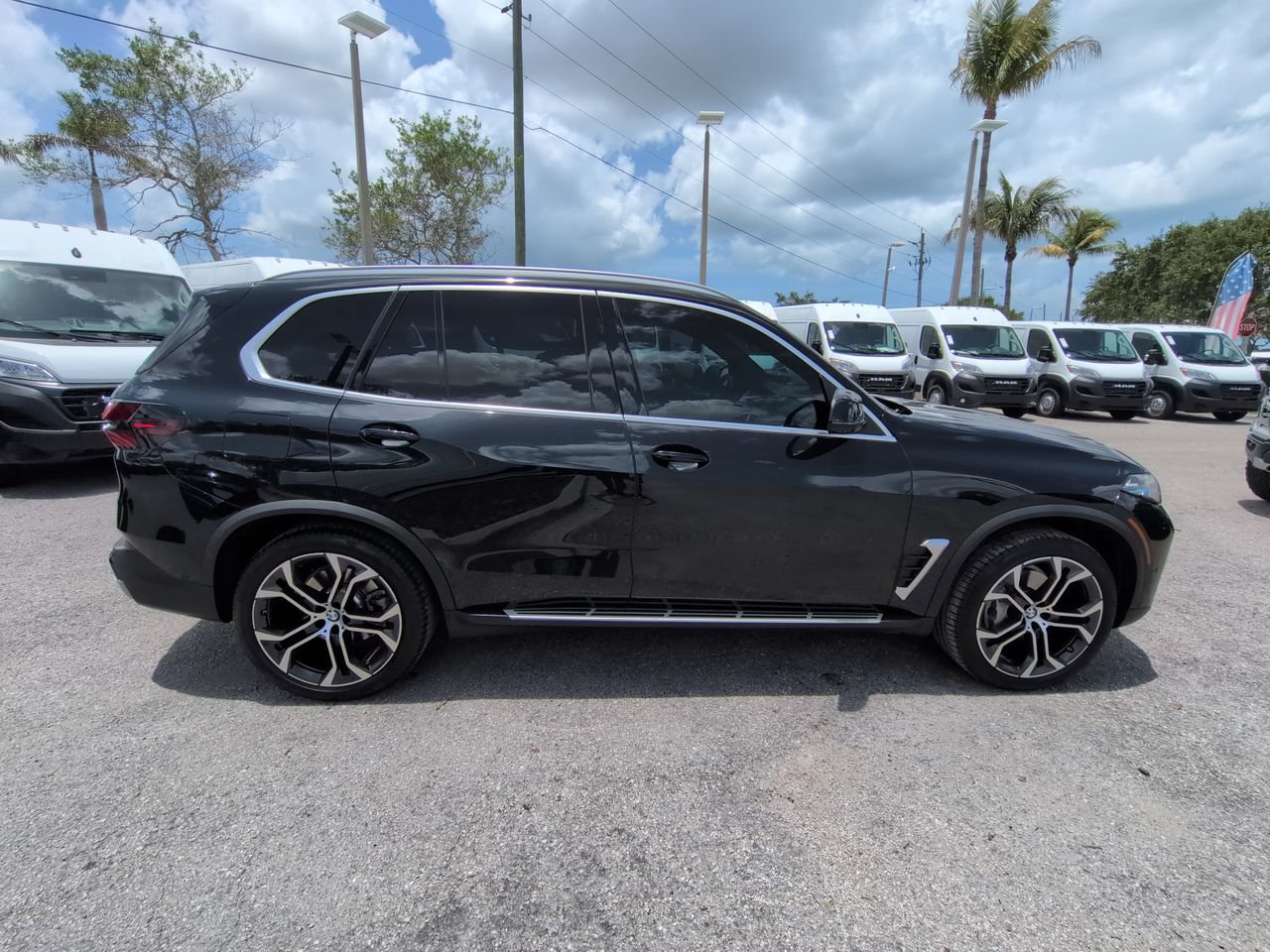 Used 2025 BMW X5 sDrive40i w/ Climate Comfort Package RWD image 4