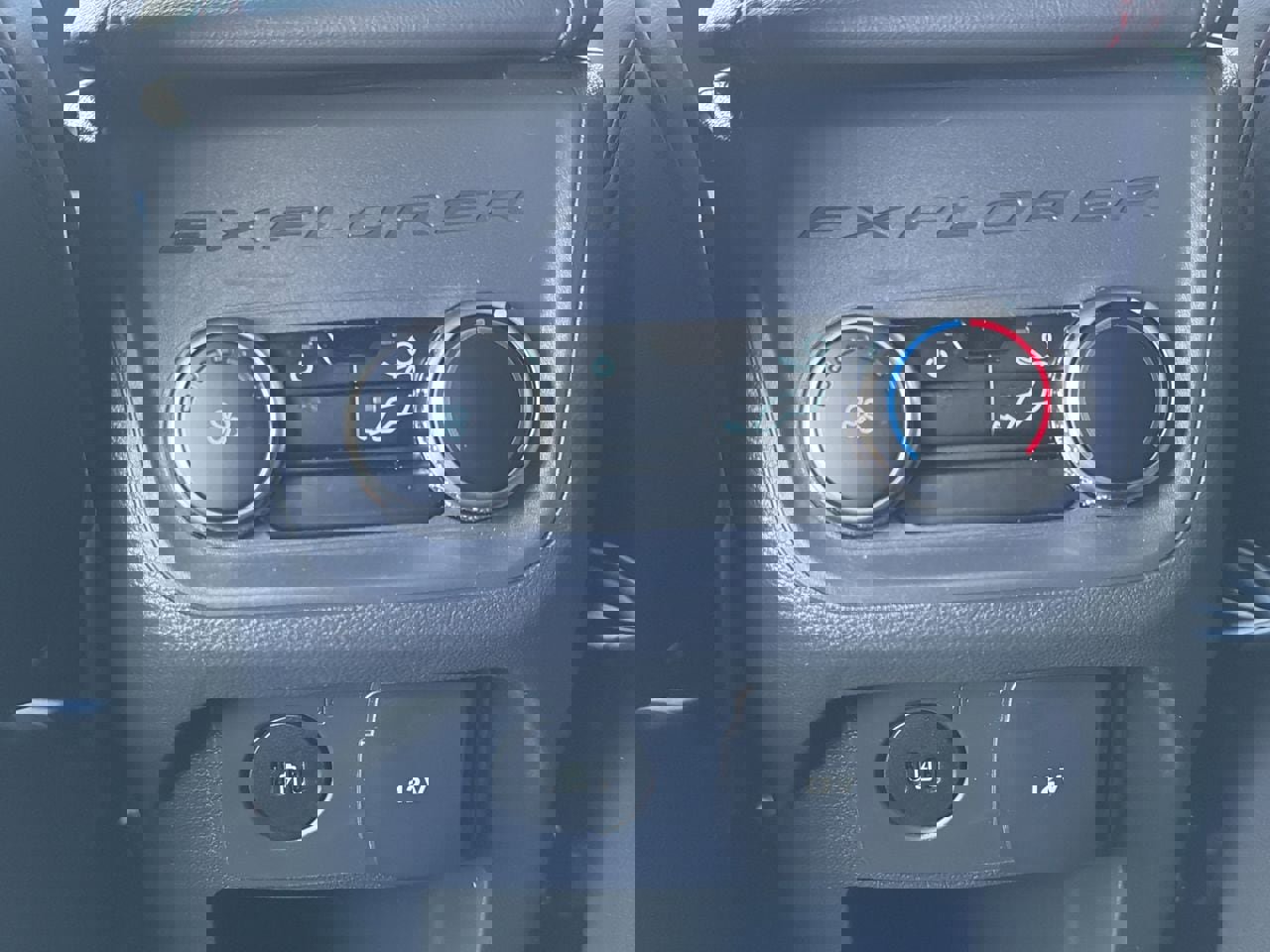 New 2026 Ford Explorer ST-Line image 25