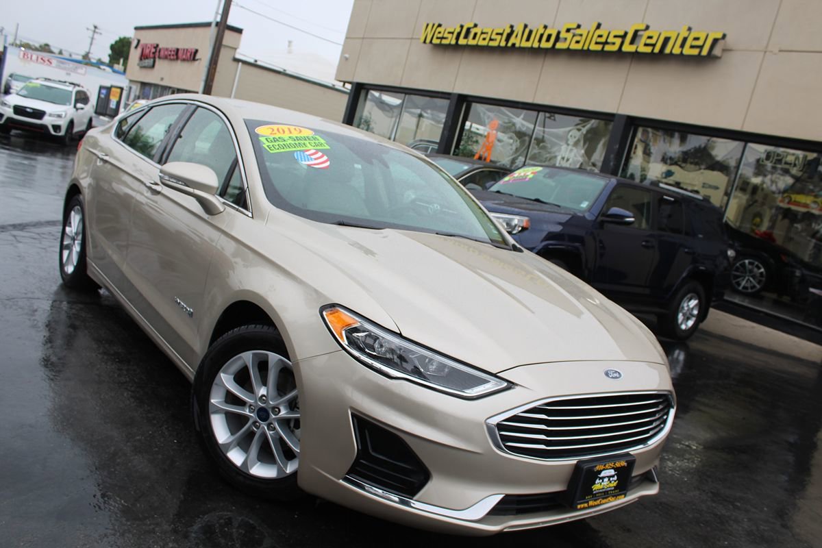 Used 2019 Ford Fusion SEL image 35