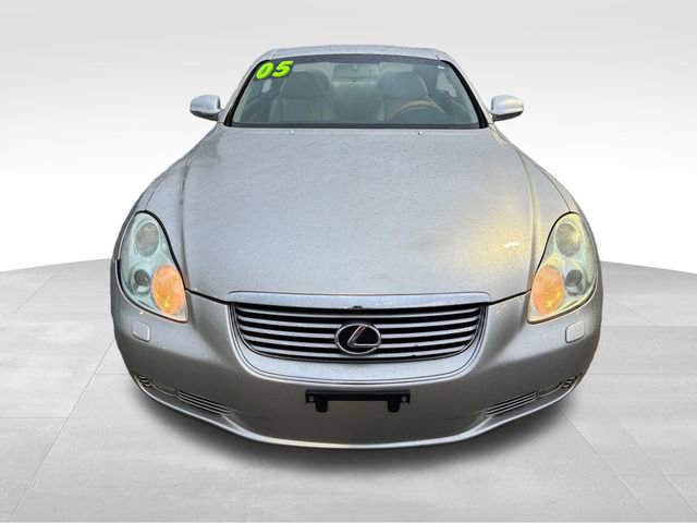 Used 2005 Lexus SC 430 Convertible RWD image 2