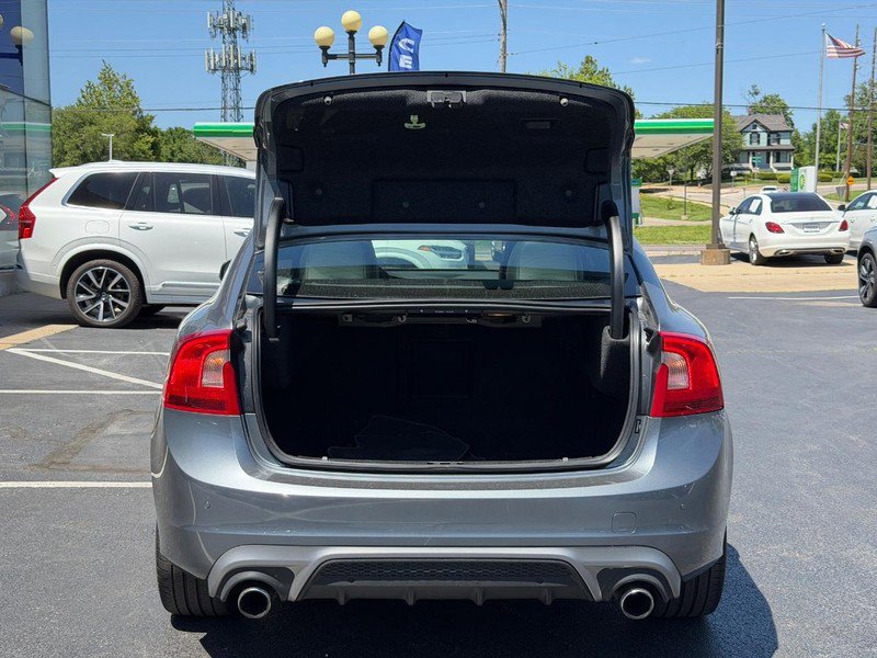 Used 2016 Volvo S60 T6 R-Design Platinum w/ Climate Package AWD/4WD image 5