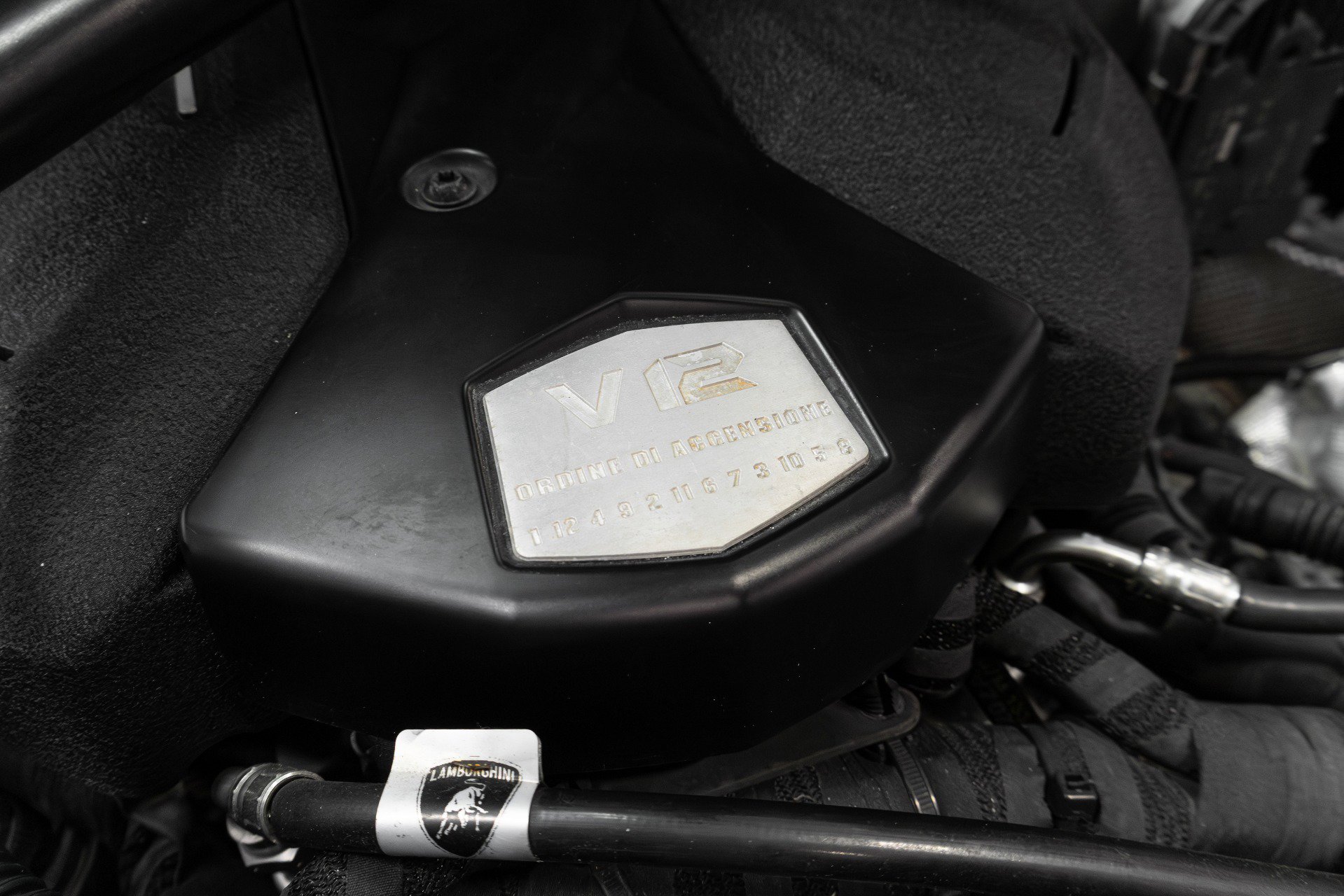 Used 2015 Lamborghini Aventador LP 700-4 image 37