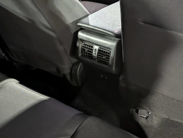 Used 2025 Toyota Camry LE FWD image 30
