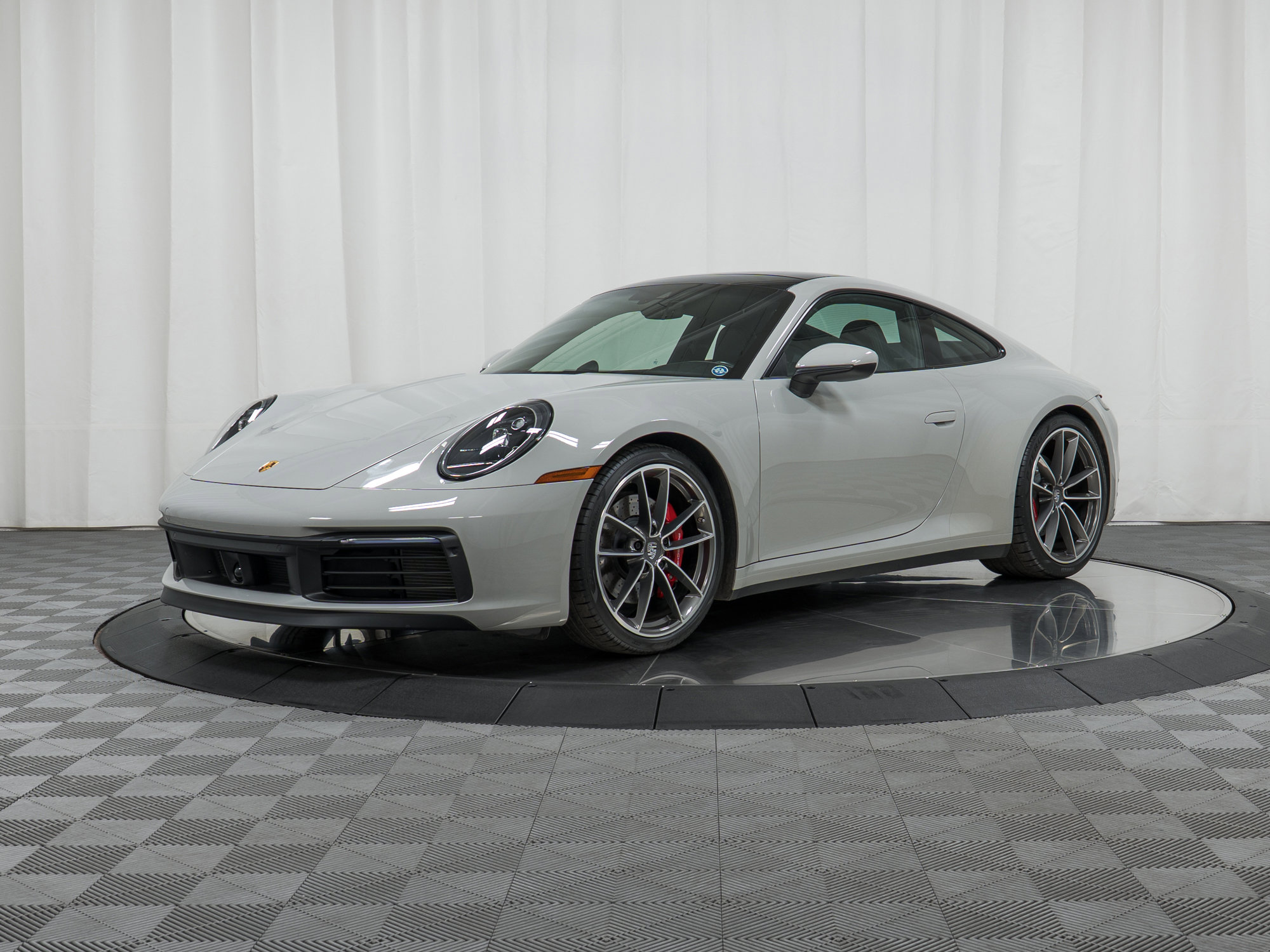 Certified 2020 Porsche 911 Carrera S image 1