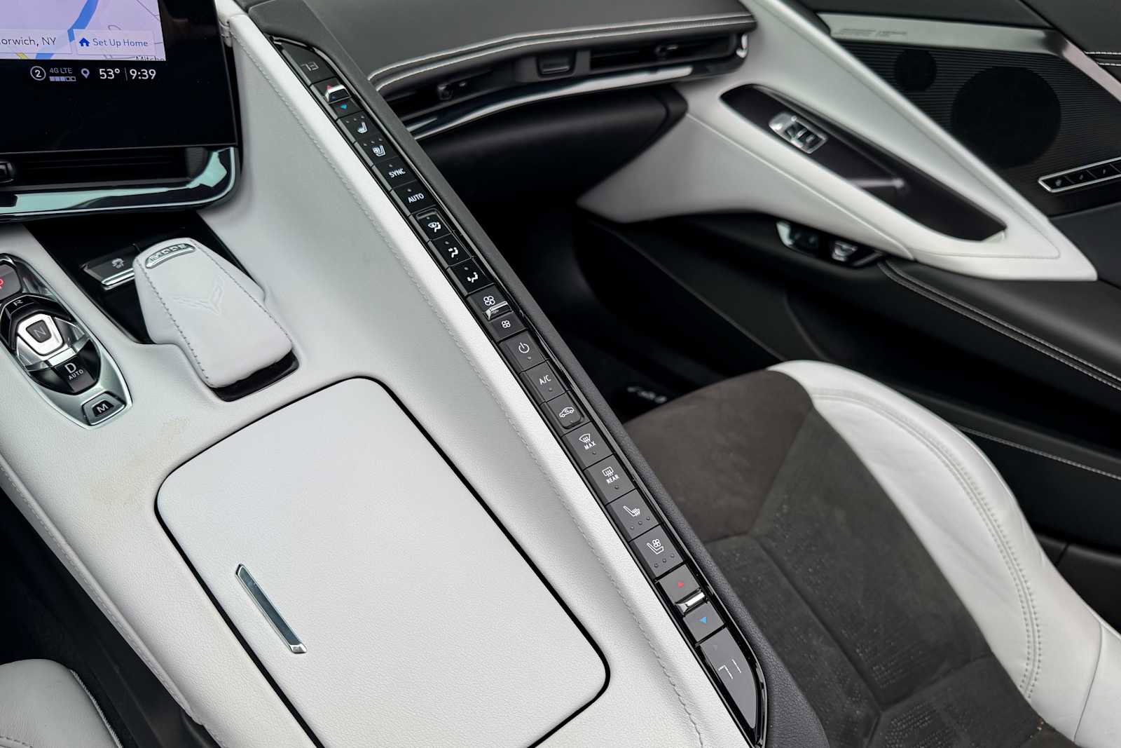 Used 2023 Chevrolet Corvette Stingray Preferred Conv w/ Z51 Performance Package RWD image 20