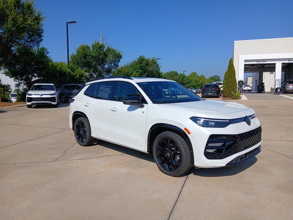 New 2026 Volkswagen Tiguan SE R-Line