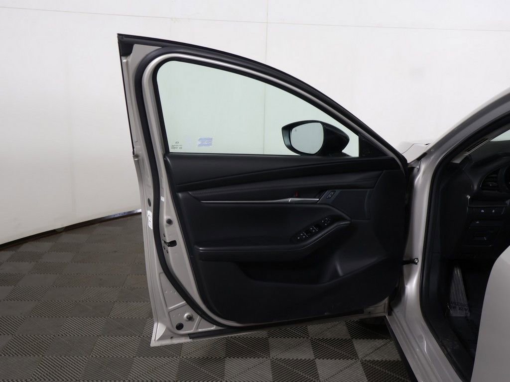 Used 2025 MAZDA MAZDA3 s FWD image 16