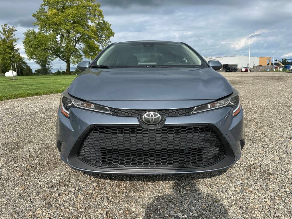 Used 2020 Toyota Corolla LE FWD image 2