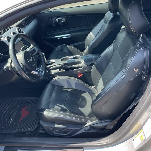 Used 2020 Ford Mustang Premium RWD image 13