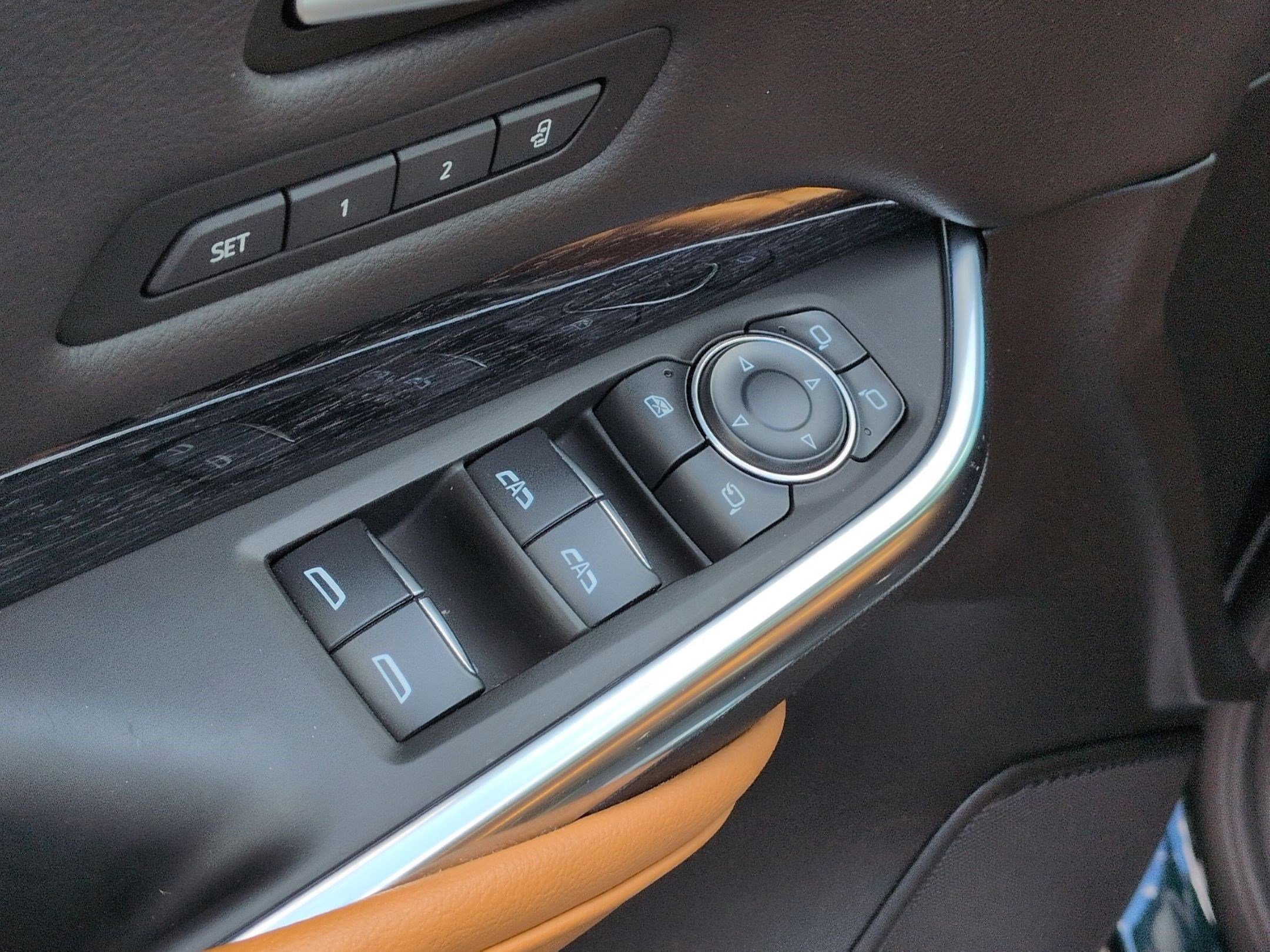 Used 2025 Cadillac XT4 Premium Luxury w/ Technology Package image 15