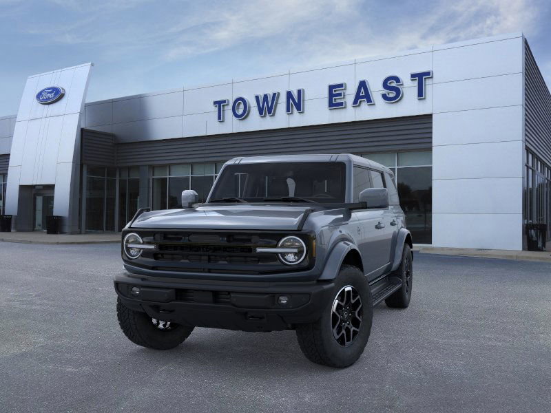 New 2025 Ford Bronco Outer Banks image 2