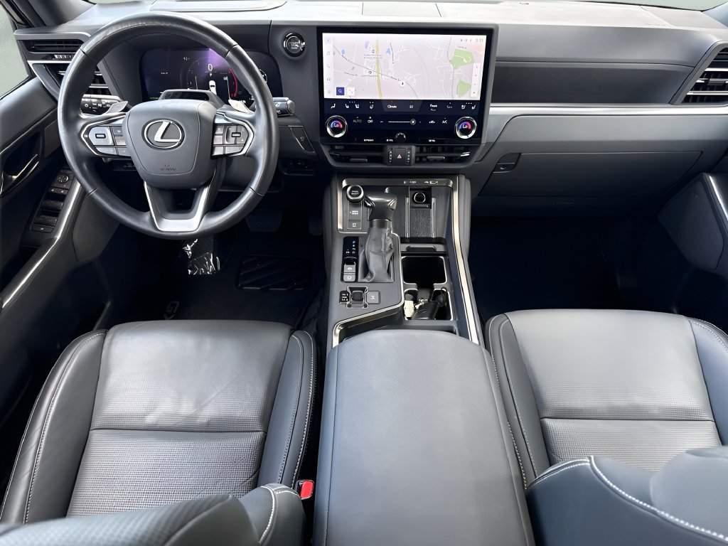 Used 2024 Lexus GX 550 w/ Accessory Package (2T) AWD/4WD image 15