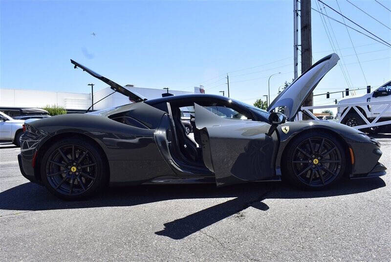 Used 2021 Ferrari SF90 Stradale image 23