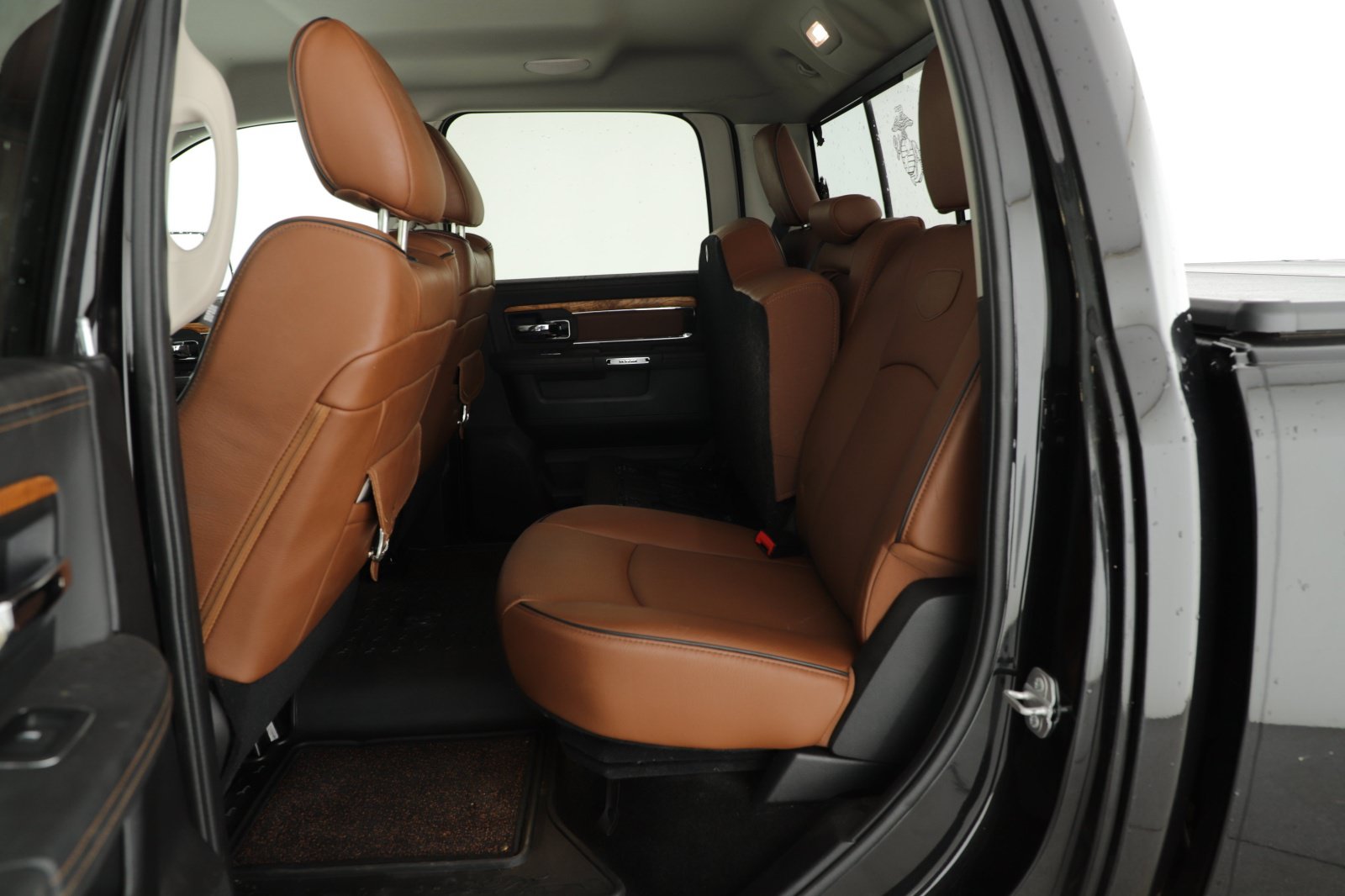 Used 2015 RAM 3500 Laramie Longhorn AWD/4WD image 12