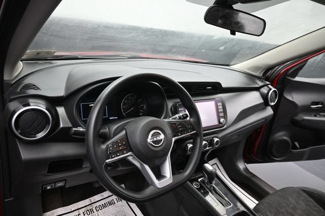 Used 2023 Nissan Kicks SV FWD image 13