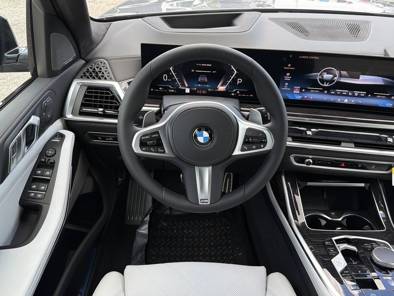 New 2027 BMW X7 xDrive40i w/ M Sport Package AWD/4WD image 16