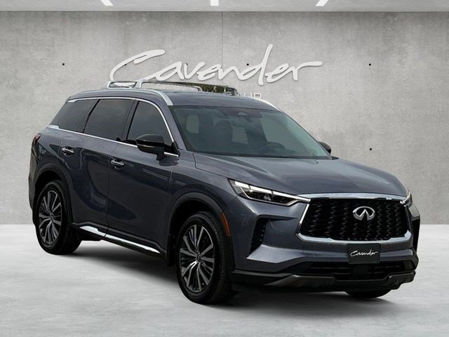 Used 2023 INFINITI QX60 Sensory w/ Cargo Package AWD/4WD image 2